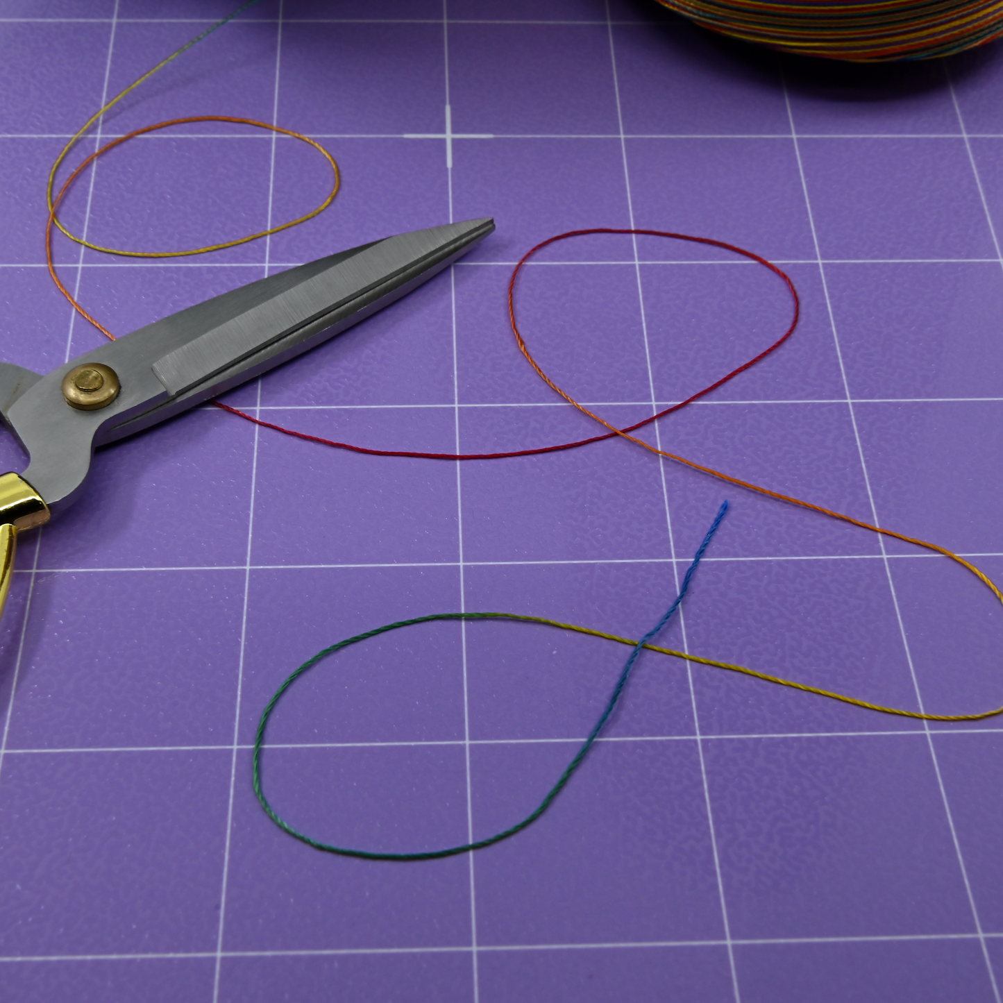 Thread - Industrial - Alchromatic Fiber #30 - Non‑Bonded Poly Thread - Tex 70